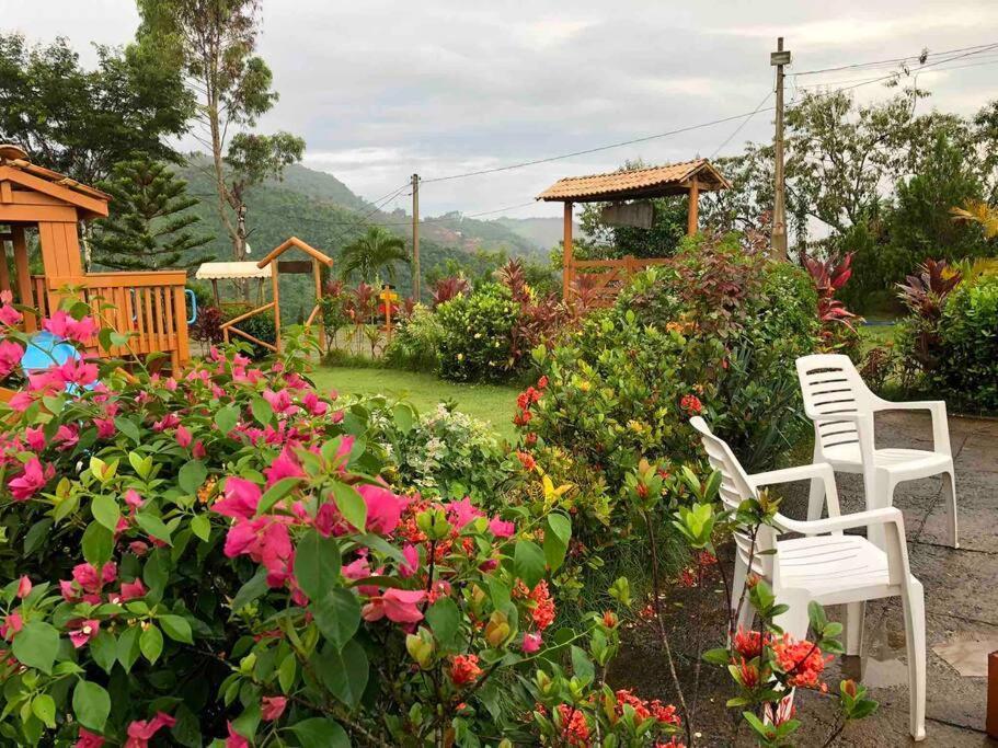 Villa Casa Nas Montanhas Em Domingos Martins Esterno foto